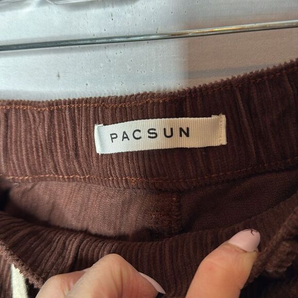 PacSun Men’s Brown Loose Fit Trouser Corduroy pants. Size Small. - Picture 4 of 12